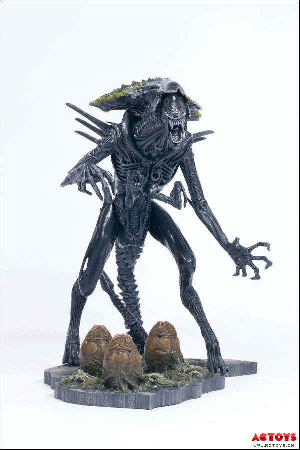 异形女王和台座