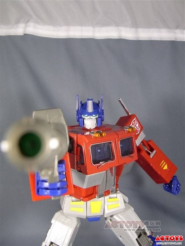 MP01L 擎天柱