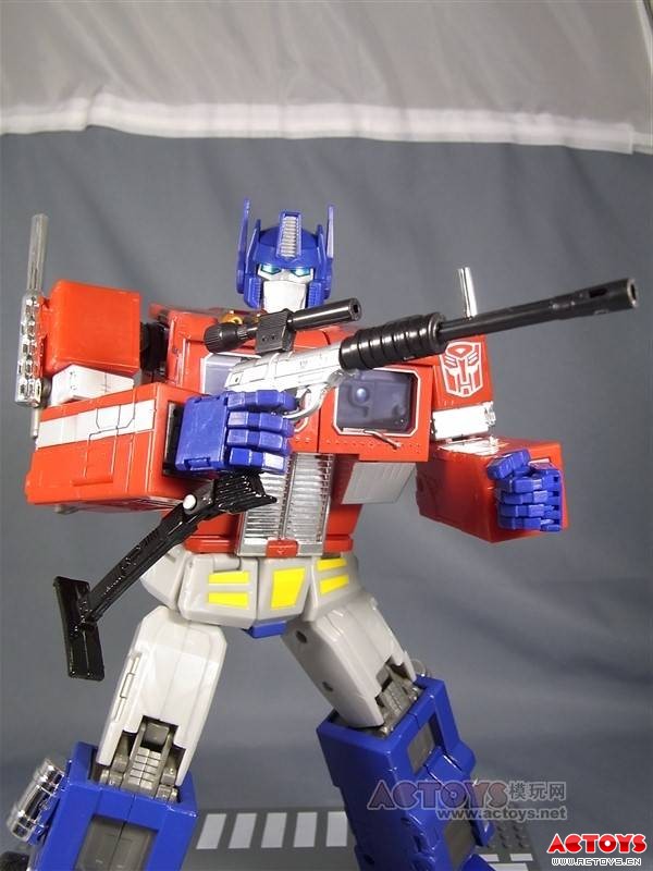 MP01L 擎天柱