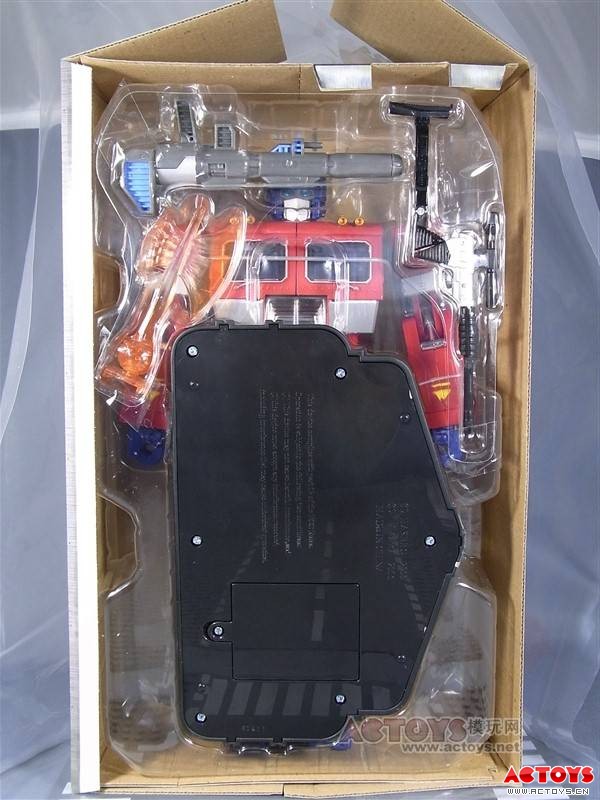 MP01L 擎天柱