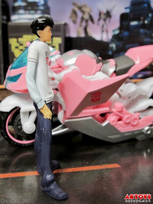 变形金刚,纽约玩具展,NYCC 2011,展会限定版玩具,领袖之证,PRIME,大黄蜂,阿尔茜,杰克,拉夫,Bumblebee,Arcee