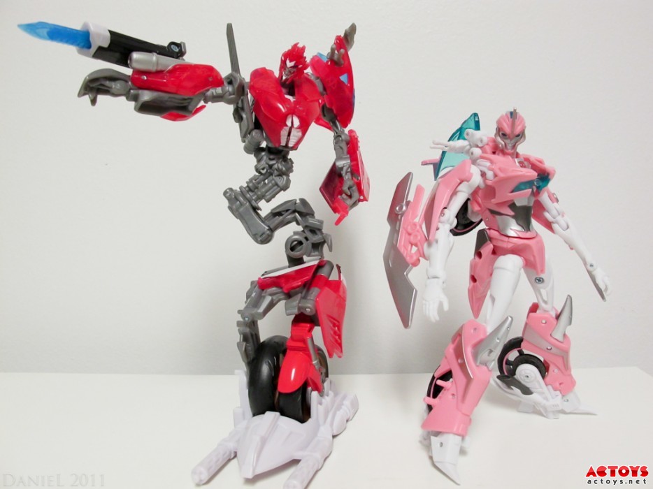 变形金刚,纽约玩具展,NYCC 2011,展会限定版玩具,领袖之证,PRIME,大黄蜂,阿尔茜,杰克,拉夫,Bumblebee,Arcee