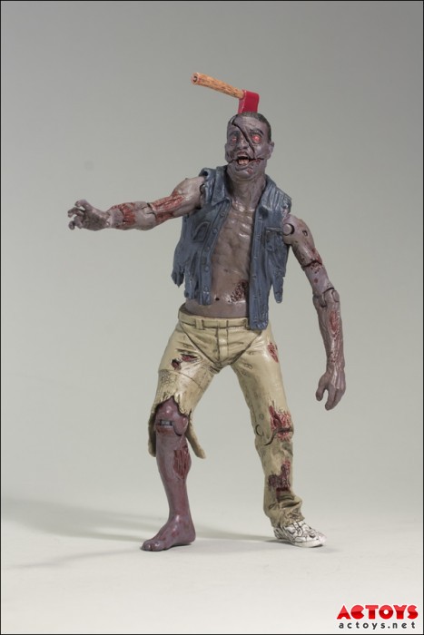 ZOMBIE ROAMER