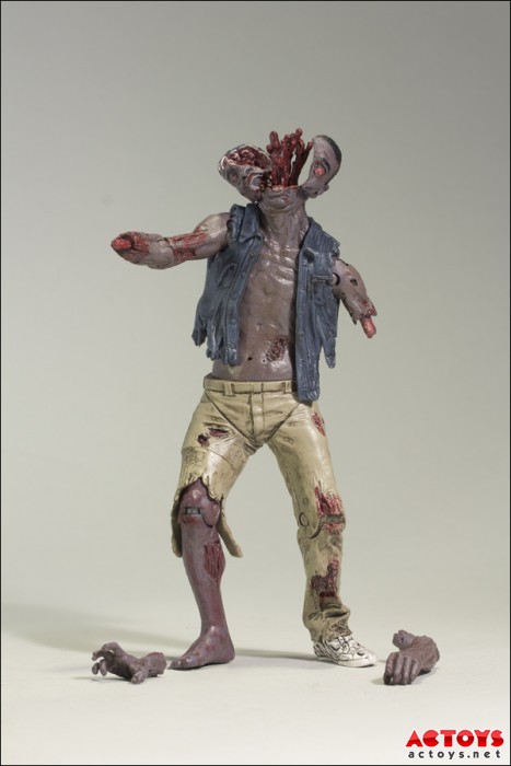 ZOMBIE ROAMER