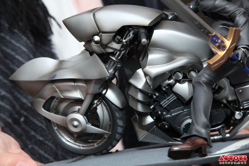 【新品介紹】【GSC】Fate/Zero Saber Saber Motored Cuirassier 1/8 PVC Figure - hyde - 囧HYDE囧の御宅部屋