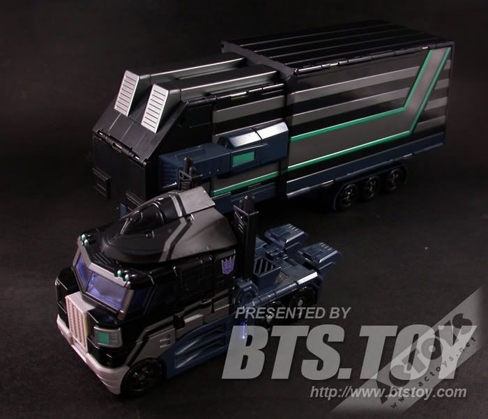 BTS-01B 经典暗黑擎天柱车厢
