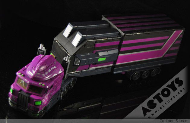  BTS-01 经典紫色擎天柱车厢