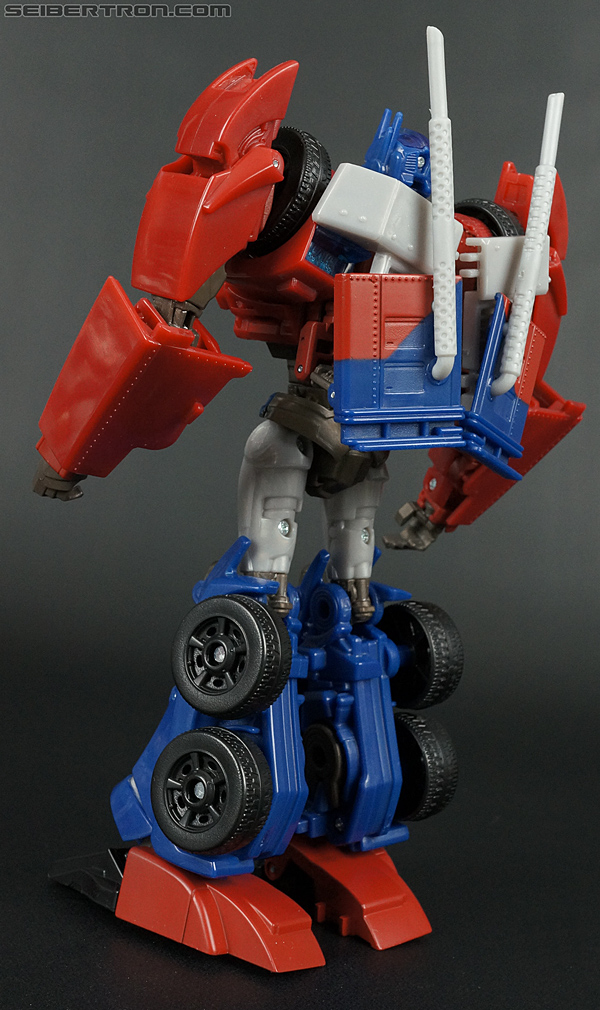 r_optimus-prime-voyager-089