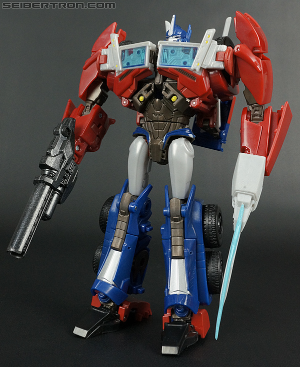 r_optimus-prime-voyager-097