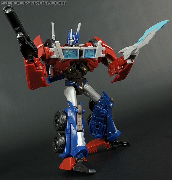 r_optimus-prime-voyager-105