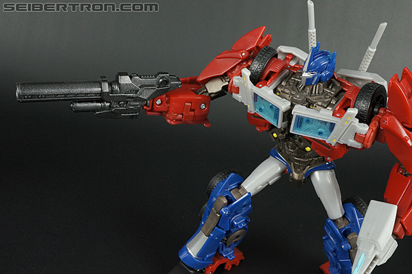 r_optimus-prime-voyager-117